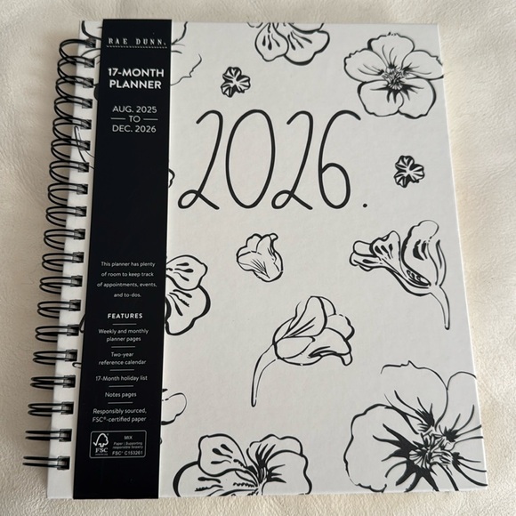 Rae Dunn '2026’ 17-Month Planner - Picture 1 of 8